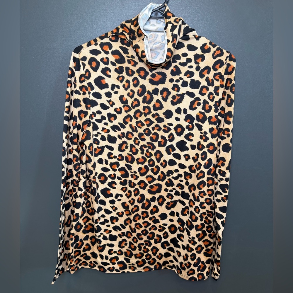 Leopard Print Mock Neck Top NWOT Soft Lightweight Layering Piece XL (fit M/L)